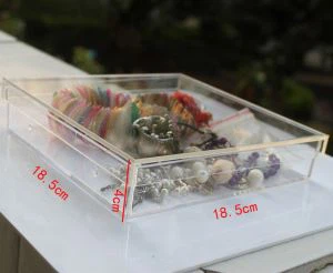 Høy kvalitet Custom Acrylic Smykker Organizer Smykker Låser Organizer