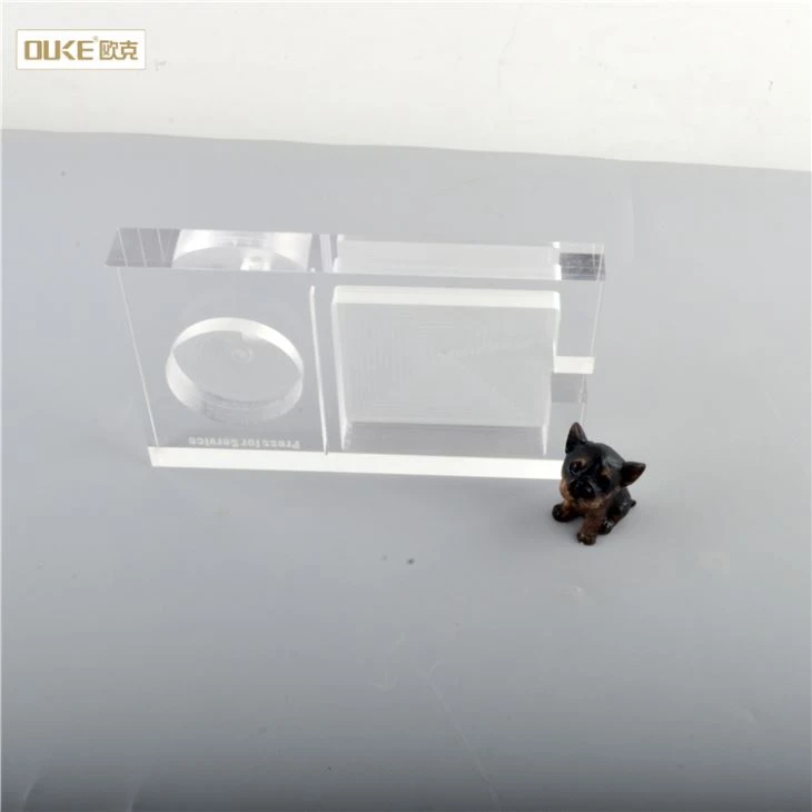 New Design Clear Cheap Acrylic Ashtray
